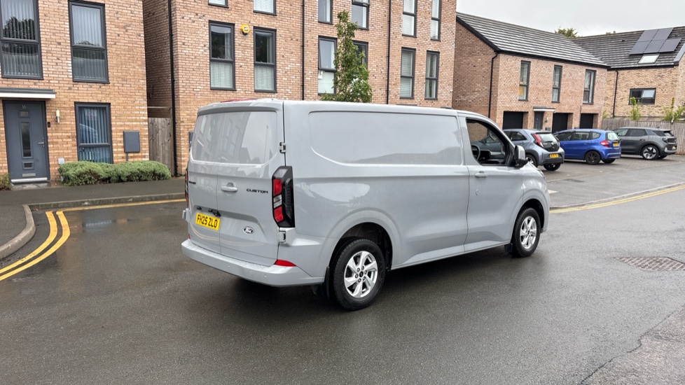 Ford Transit Custom 320 L1 Diesel Fwd 2.0 EcoBlue 136ps H1 Van Limited Auto - Image 10
