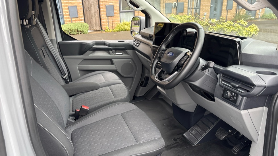 Ford Transit Custom 320 L1 Diesel Fwd 2.0 EcoBlue 136ps H1 Van Limited Auto - Image 16