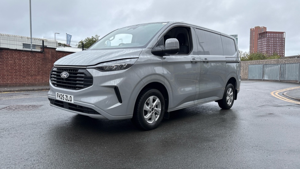 Ford Transit Custom 320 L1 Diesel Fwd 2.0 EcoBlue 136ps H1 Van Limited Auto - Image 31