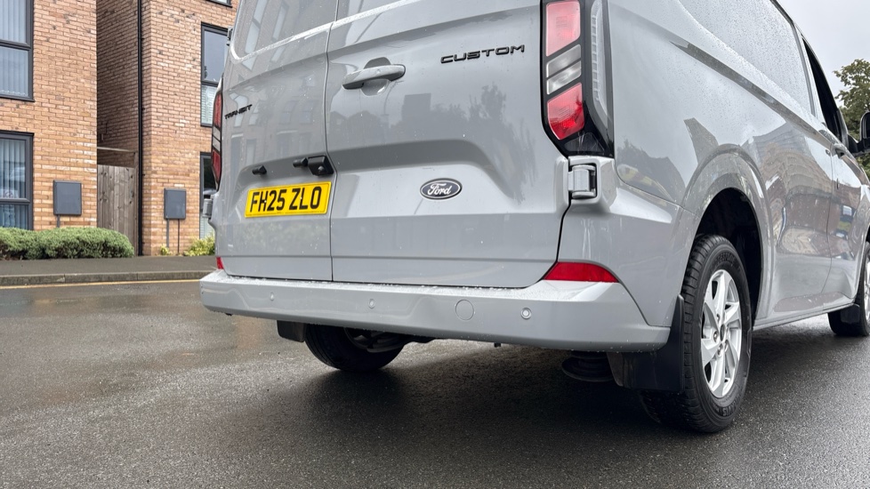 Ford Transit Custom 320 L1 Diesel Fwd 2.0 EcoBlue 136ps H1 Van Limited Auto - Image 36