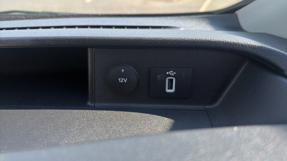 Ford Transit Custom 320 L2 Diesel Fwd 2.0 EcoBlue 185ps Low Roof Sport Van Auto - Image 28