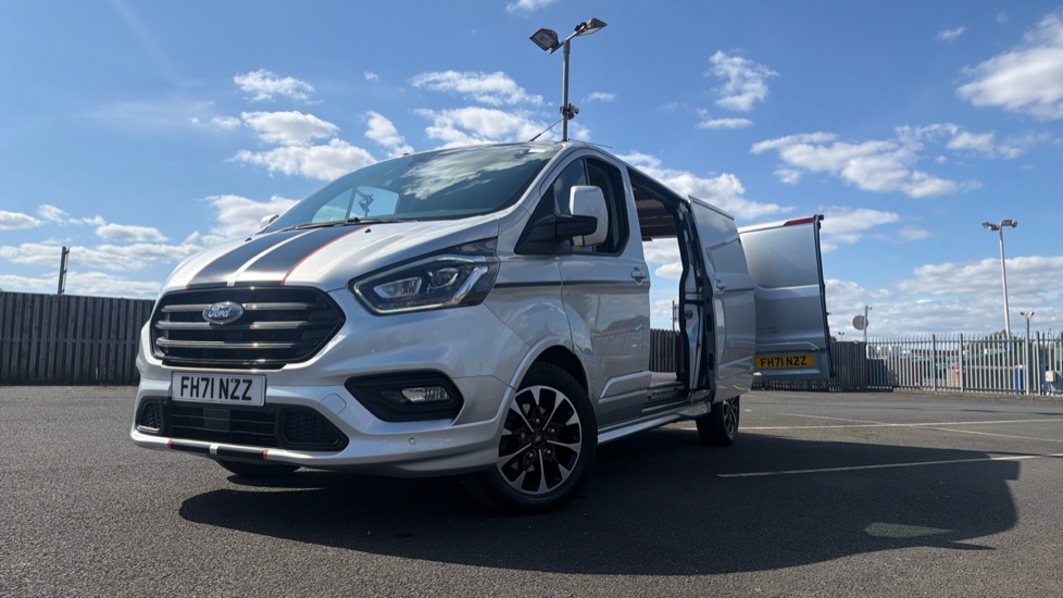 Ford Transit Custom 320 L2 Diesel Fwd 2.0 EcoBlue 185ps Low Roof Sport Van Auto - Image 39