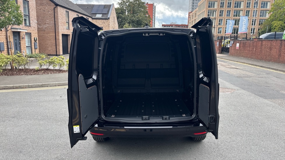Ford Transit Connect 230 L1 Diesel 2.0 EcoBlue 122ps Limited Van Auto - Image 3