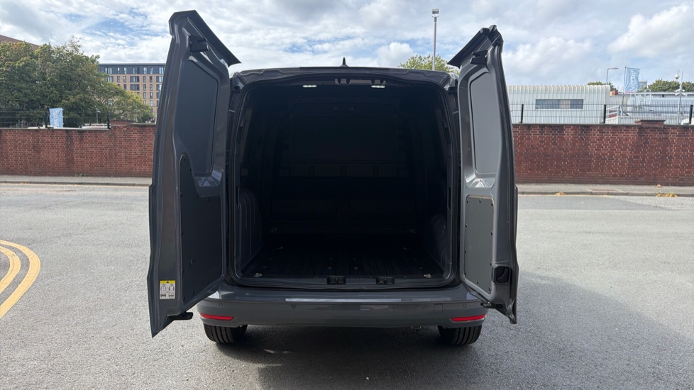 Ford Transit Connect 230 L1 Diesel 2.0 EcoBlue 122ps Limited Van Auto - Image 3