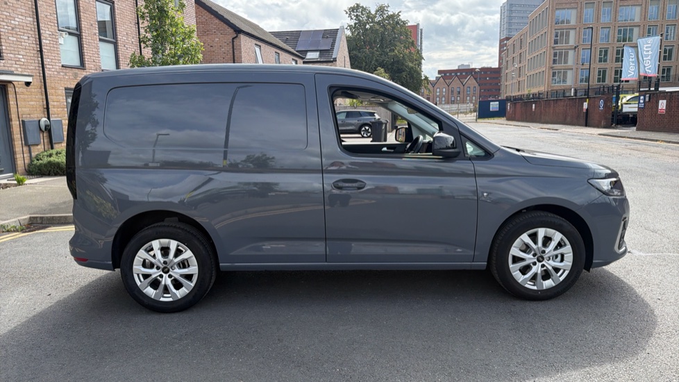 Ford Transit Connect 230 L1 Diesel 2.0 EcoBlue 122ps Limited Van Auto - Image 9