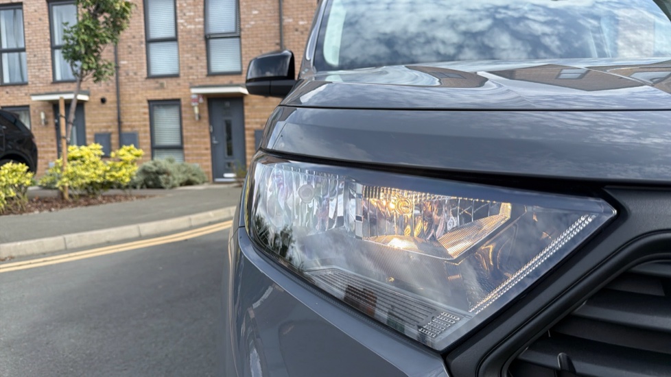 Ford Transit Connect 230 L1 Diesel 2.0 EcoBlue 122ps Limited Van Auto - Image 30