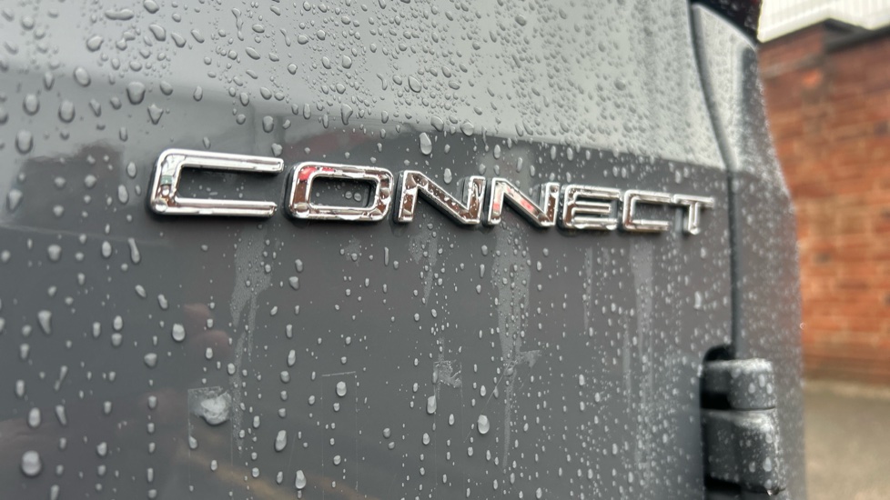 Ford Transit Connect 230 L1 Diesel 2.0 EcoBlue 122ps Limited Van Auto - Image 33