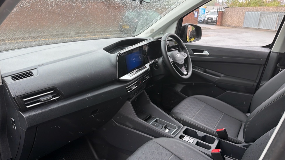 Ford Transit Connect 230 L1 Diesel 2.0 EcoBlue 122ps Limited Van Auto - Image 13