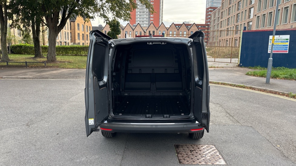Ford Transit Connect 230 L1 Diesel 2.0 EcoBlue 122ps Limited Van Auto - Image 3