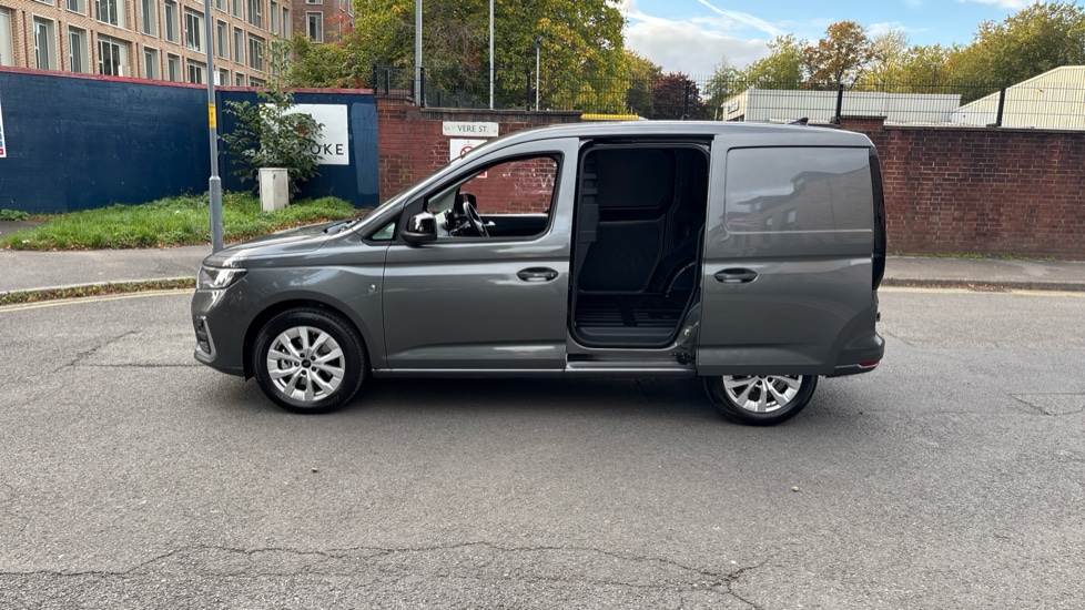 Ford Transit Connect 230 L1 Diesel 2.0 EcoBlue 122ps Limited Van Auto - Image 34