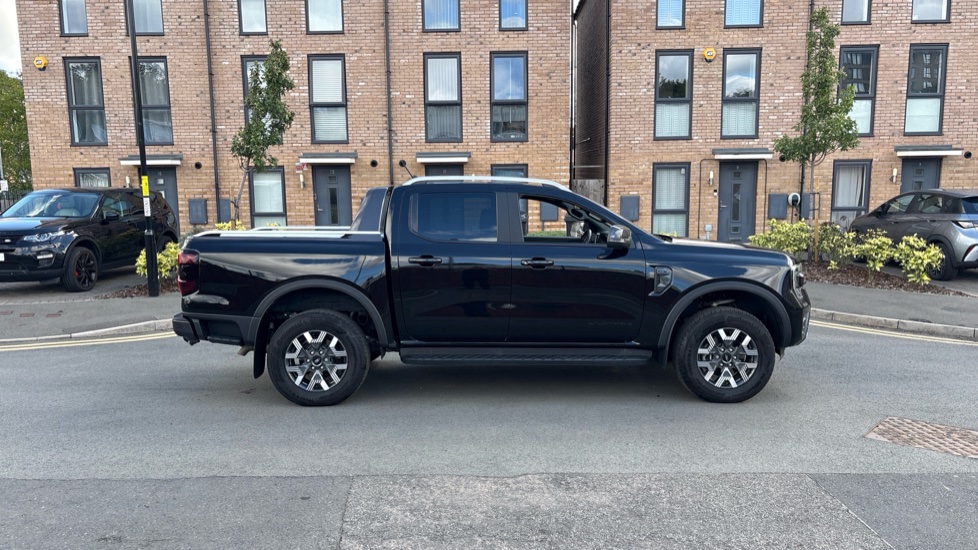 Ford Ranger Petrol Pick Up D/Cab Wildtrak 2.3 EcoBoost PHEV 281 Auto - Image 9