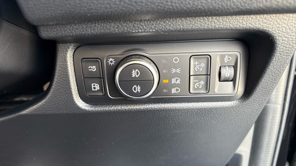 Ford Ranger Petrol Pick Up D/Cab Wildtrak 2.3 EcoBoost PHEV 281 Auto - Image 26