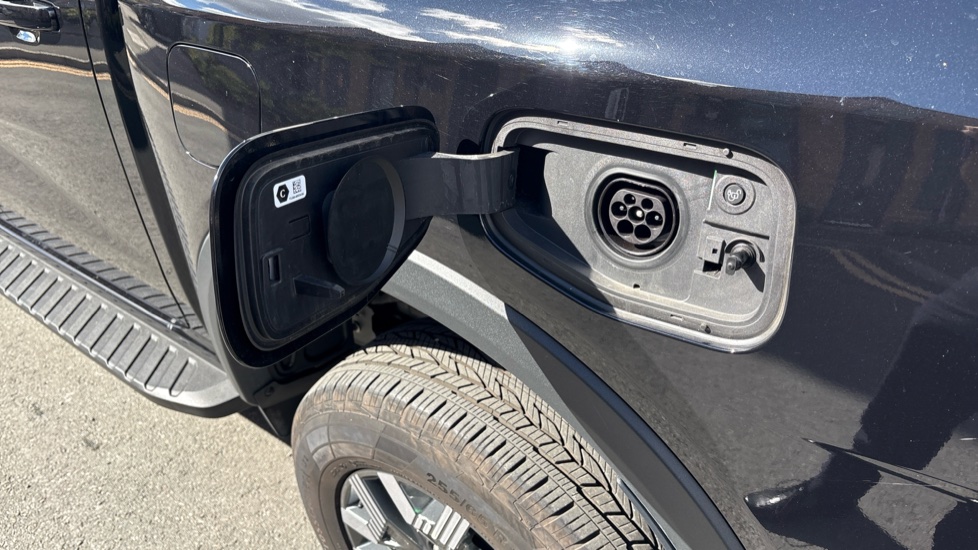 Ford Ranger Petrol Pick Up D/Cab Wildtrak 2.3 EcoBoost PHEV 281 Auto - Image 32