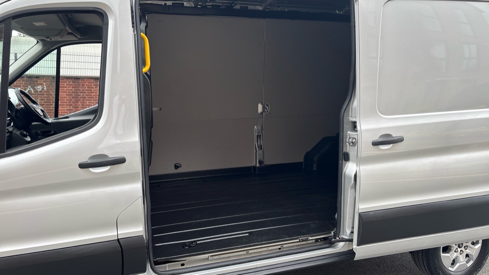 Ford Transit 350 L3 Diesel Fwd 2.0 EcoBlue 165ps H2 Limited Van Auto [Nav] - Image 5