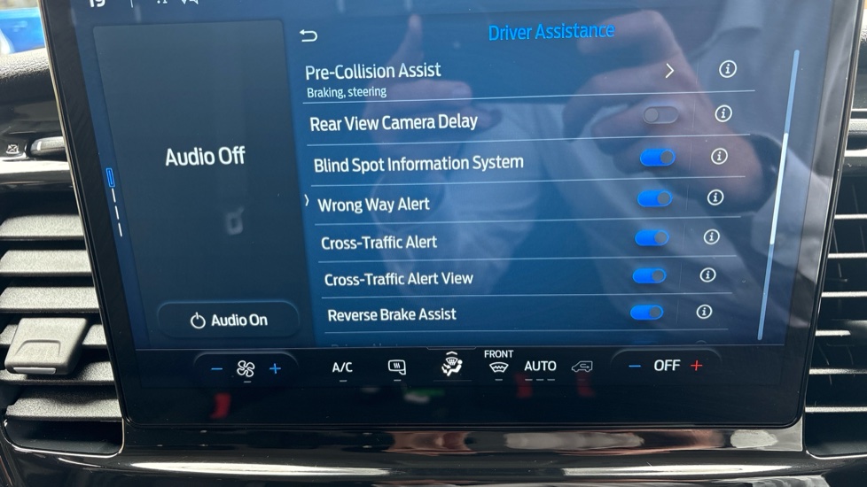 Ford Transit 350 L3 Diesel Fwd 2.0 EcoBlue 165ps H2 Limited Van Auto [Nav] - Image 28