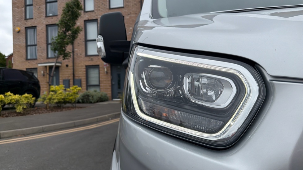 Ford Transit 350 L3 Diesel Fwd 2.0 EcoBlue 165ps H2 Limited Van Auto [Nav] - Image 31