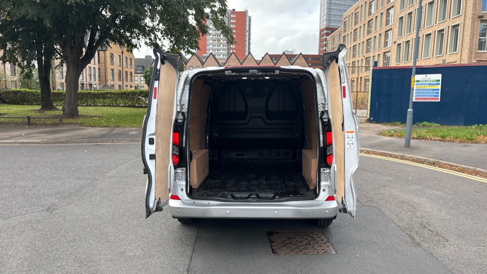 Ford Transit Custom 280 L1 Diesel Fwd 2.0 EcoBlue 136ps H1 Van Limited Auto - Image 3