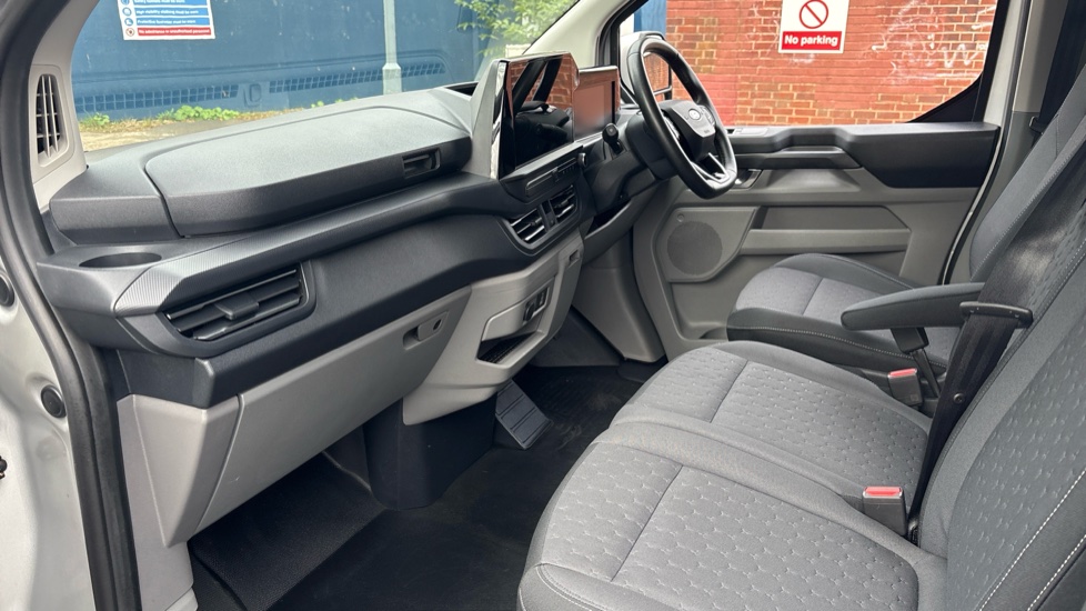 Ford Transit Custom 280 L1 Diesel Fwd 2.0 EcoBlue 136ps H1 Van Limited Auto - Image 13