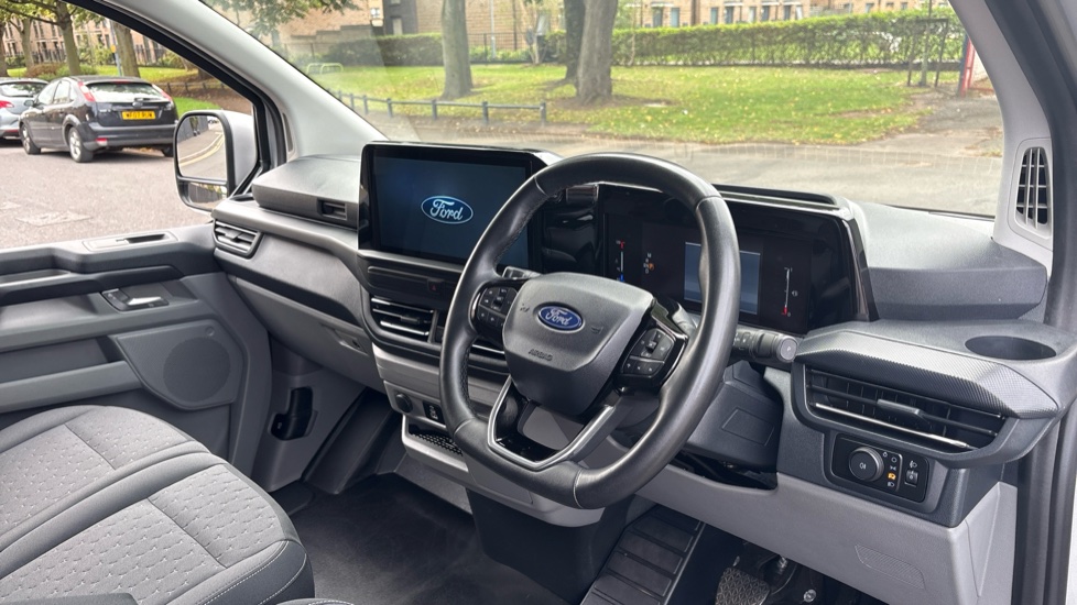 Ford Transit Custom 280 L1 Diesel Fwd 2.0 EcoBlue 136ps H1 Van Limited Auto - Image 16