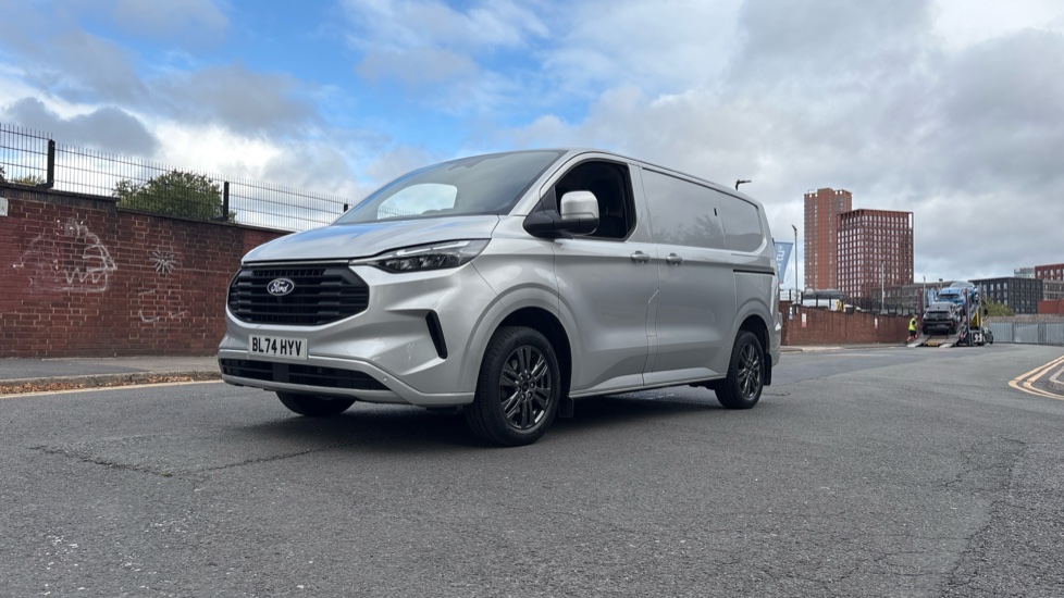 Ford Transit Custom 280 L1 Diesel Fwd 2.0 EcoBlue 136ps H1 Van Limited Auto - Image 30