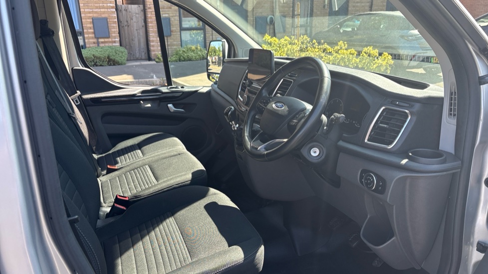 Ford Transit Custom 300 L2 Diesel Fwd 2.0 EcoBlue 130ps High Roof Limited Van - Image 6