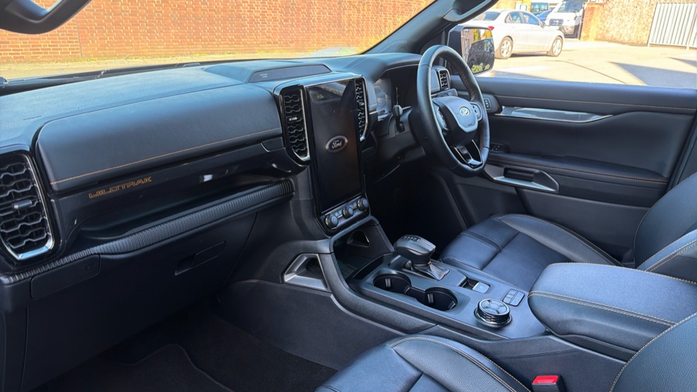 Ford Ranger Petrol Pick Up D/Cab Wildtrak 2.3 EcoBoost PHEV 281 Auto - Image 13