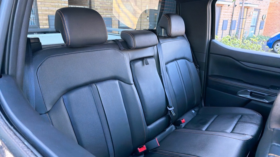 Ford Ranger Petrol Pick Up D/Cab Wildtrak 2.3 EcoBoost PHEV 281 Auto - Image 14