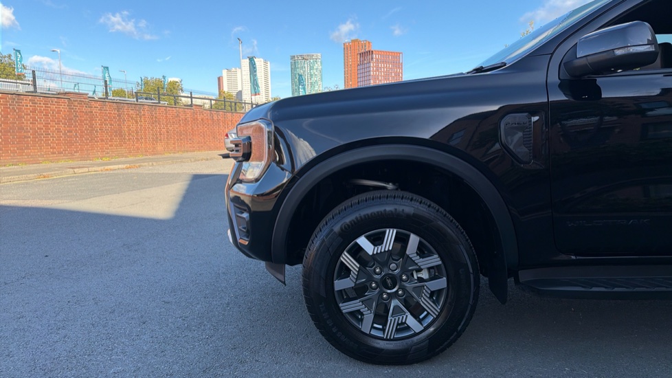 Ford Ranger Petrol Pick Up D/Cab Wildtrak 2.3 EcoBoost PHEV 281 Auto - Image 17