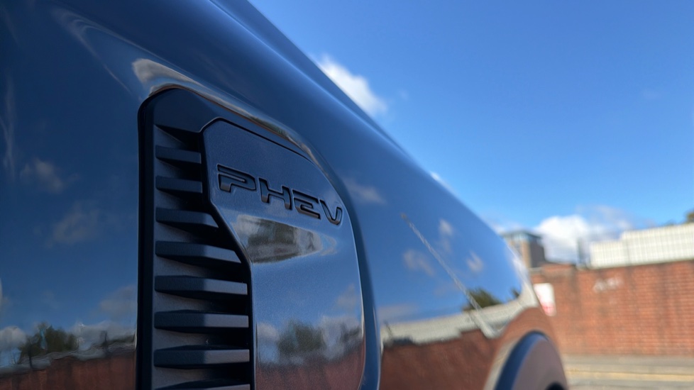 Ford Ranger Petrol Pick Up D/Cab Wildtrak 2.3 EcoBoost PHEV 281 Auto - Image 29