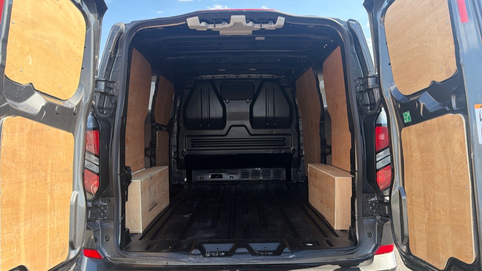 Ford Transit Custom 320 L1 Petrol Fwd 2.5 PHEV 232ps H1 Van Limited Auto - Image 12