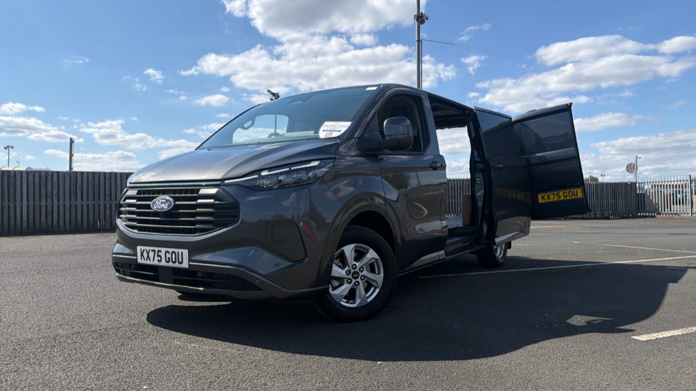 Ford Transit Custom 320 L1 Petrol Fwd 2.5 PHEV 232ps H1 Van Limited Auto - Image 38