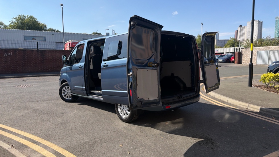 Ford Transit Custom 300 L1 Diesel Fwd 2.0 EcoBlue 130ps Low Roof D/Cab Limited Van - Image 38