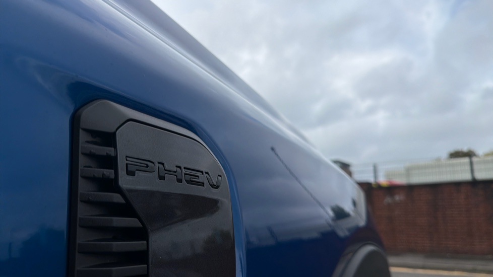 Ford Ranger Petrol Pick Up D/Cab Wildtrak 2.3 EcoBoost PHEV 281 Auto - Image 29