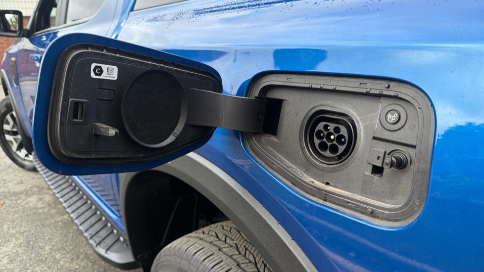 Ford Ranger Petrol Pick Up D/Cab Wildtrak 2.3 EcoBoost PHEV 281 Auto - Image 34