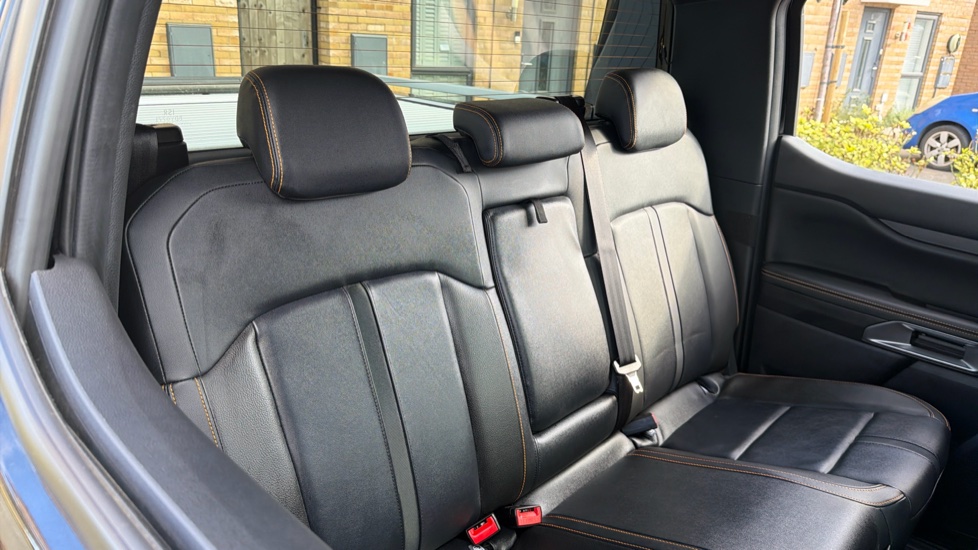 Ford Ranger Petrol Pick Up D/Cab Wildtrak 2.3 EcoBoost PHEV 281 Auto - Image 14