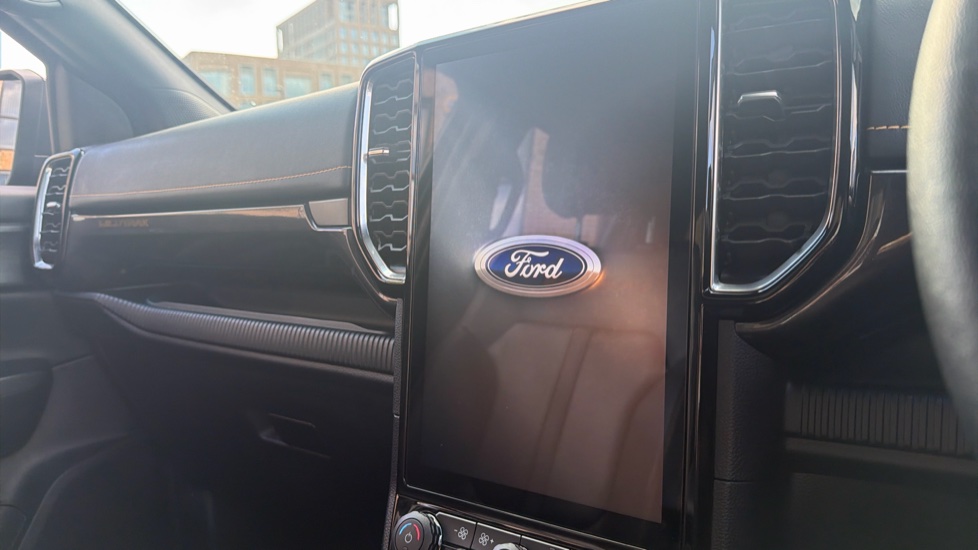 Ford Ranger Petrol Pick Up D/Cab Wildtrak 2.3 EcoBoost PHEV 281 Auto - Image 15