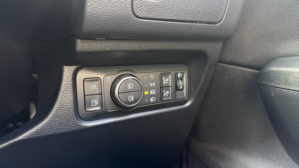 Ford Ranger Petrol Pick Up D/Cab Wildtrak 2.3 EcoBoost PHEV 281 Auto - Image 24
