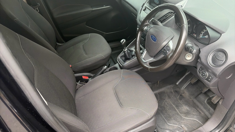 Ford Transit Courier Diesel 1.5 TDCi 100ps Limited Van [6 Speed] - Image 6