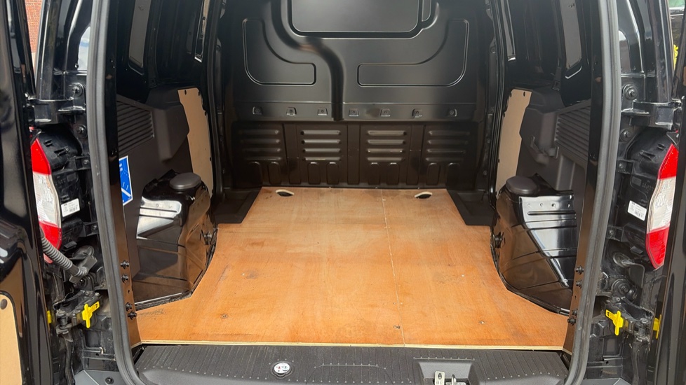 Ford Transit Courier Diesel 1.5 TDCi 100ps Limited Van [6 Speed] - Image 12