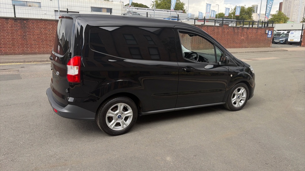 Ford Transit Courier Diesel 1.5 TDCi 100ps Limited Van [6 Speed] - Image 30