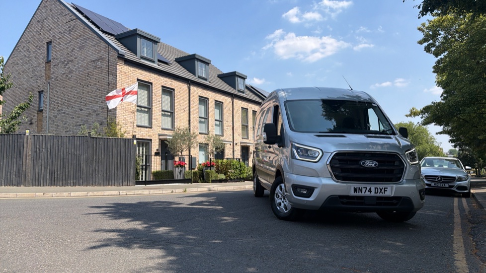 Ford Transit 350 L3 Diesel Fwd 2.0 EcoBlue 165ps H2 Limited Van Auto [Nav] - Image 27