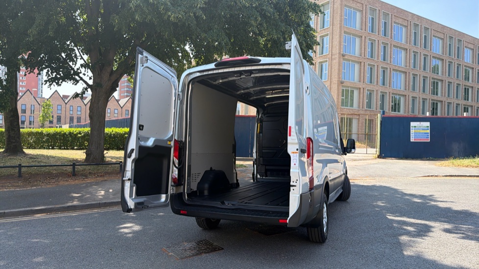 Ford Transit 350 L3 Diesel Fwd 2.0 EcoBlue 165ps H2 Limited Van Auto [Nav] - Image 33