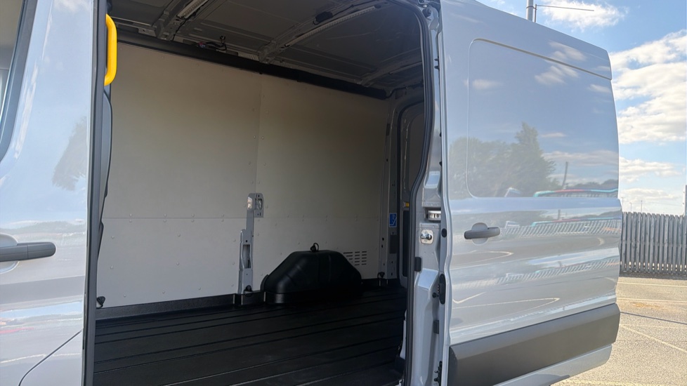 Ford Transit 350 L2 Diesel Fwd 2.0 EcoBlue 130ps H2 Limited Van Auto [8S] [Nav] - Image 5