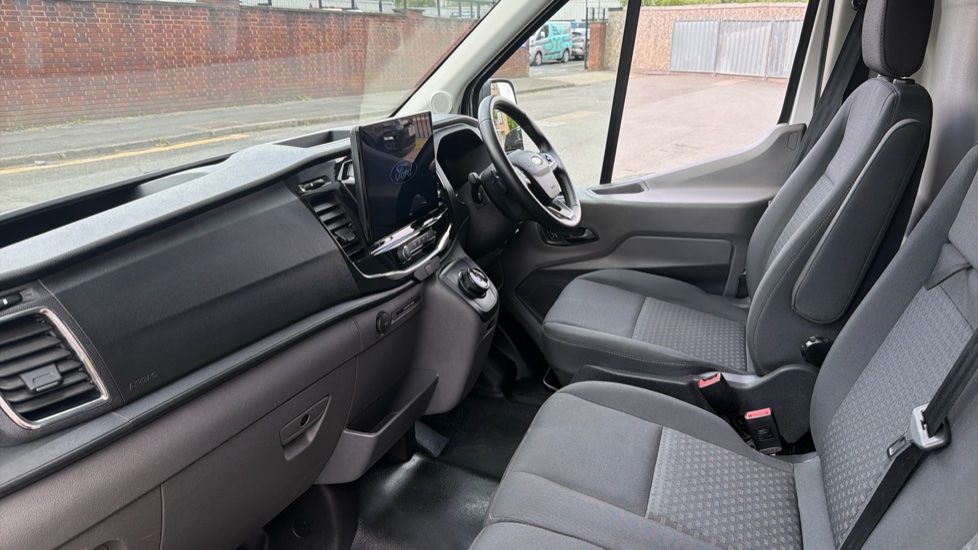 Ford Transit 350 L2 Diesel Fwd 2.0 EcoBlue 130ps H2 Limited Van Auto [8S] [Nav] - Image 13