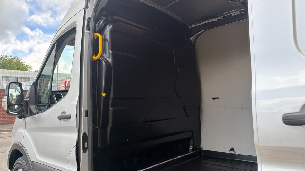 Ford Transit 350 L2 Diesel Fwd 2.0 EcoBlue 130ps H2 Limited Van Auto [8S] [Nav] - Image 18