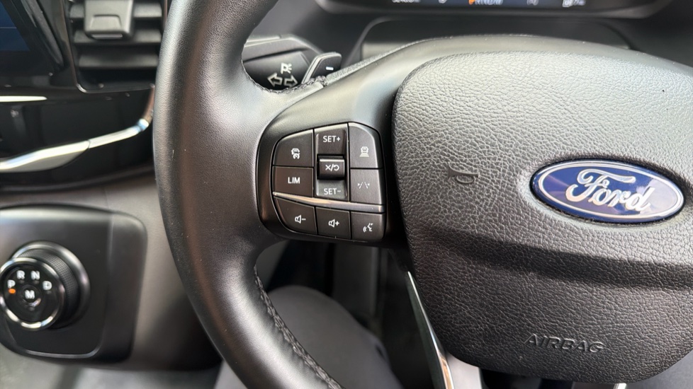 Ford Transit 350 L2 Diesel Fwd 2.0 EcoBlue 130ps H2 Limited Van Auto [8S] [Nav] - Image 21