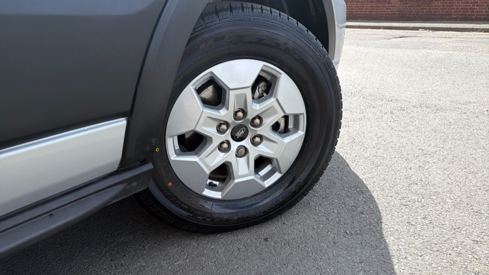 Ford Transit 350 L2 Diesel Fwd 2.0 EcoBlue 130ps H2 Limited Van Auto [8S] [Nav] - Image 38