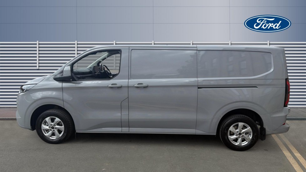 Ford Transit Custom E-340 L2 Electric Rwd 100kW 65kWh H1 Van Limited Auto - Image 4