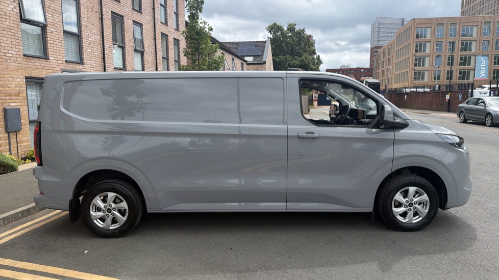 Ford Transit Custom E-340 L2 Electric Rwd 100kW 65kWh H1 Van Limited Auto - Image 9