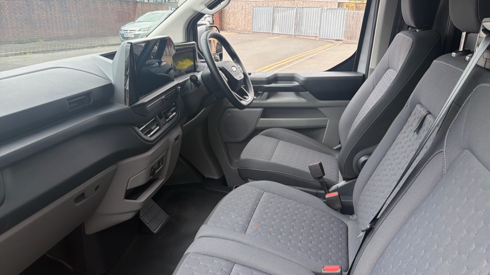 Ford Transit Custom E-340 L2 Electric Rwd 100kW 65kWh H1 Van Limited Auto - Image 13